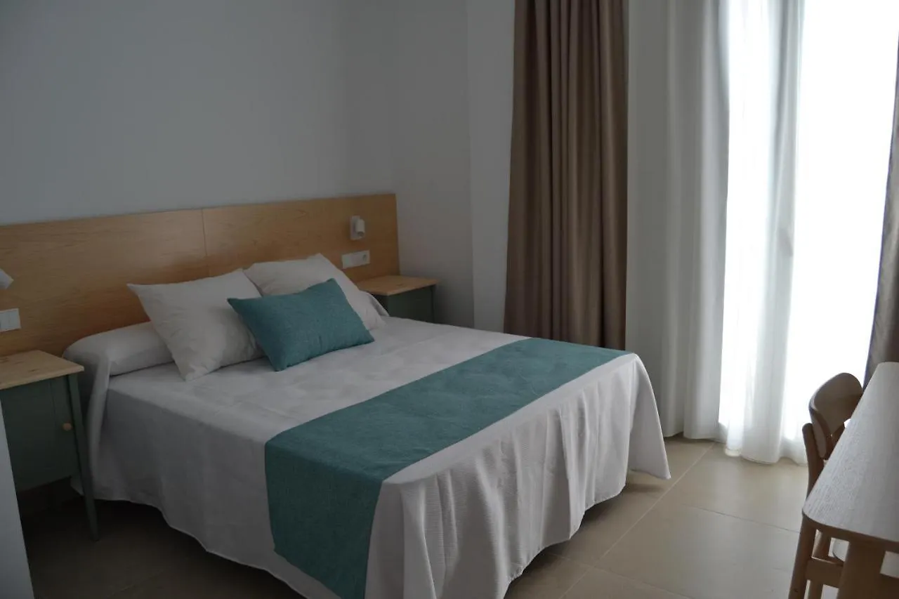 Hotel Oasis Centro Conil De La Frontera 0*,