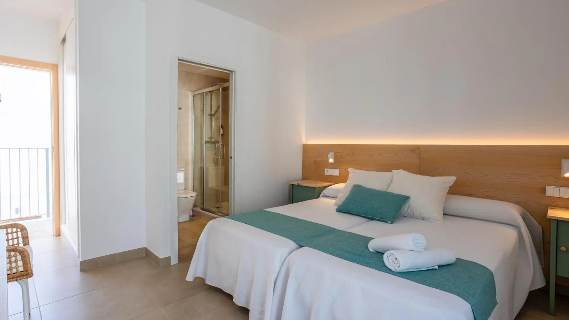 Hotel Oasis Centro Conil De La Frontera 0*,  Spain