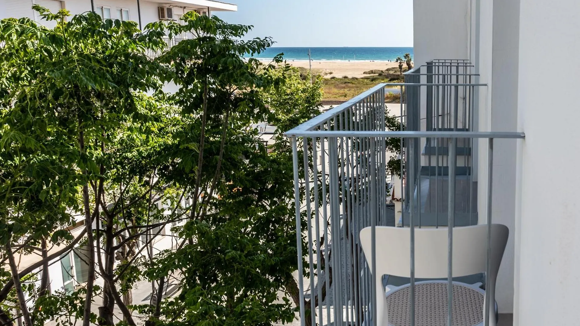 Hotel Oasis Centro Conil De La Frontera