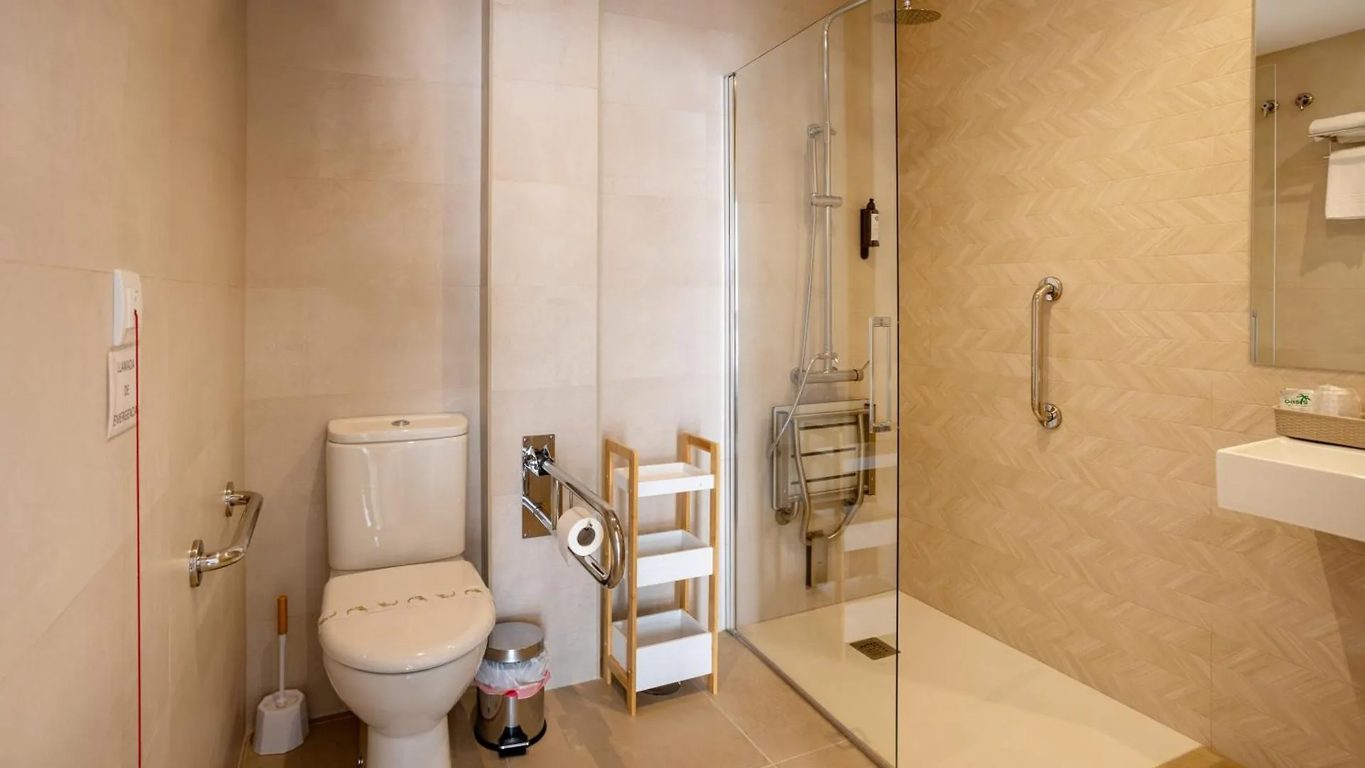 Hotel Oasis Centro Кониль-де-ла-Фронтера